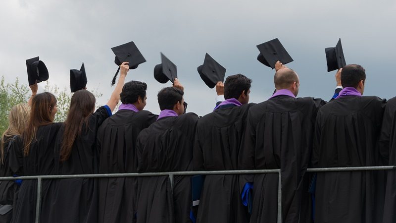 To B-schooled or not to be: Learning the tricks of trade from family vs what B-schools teach you B-school