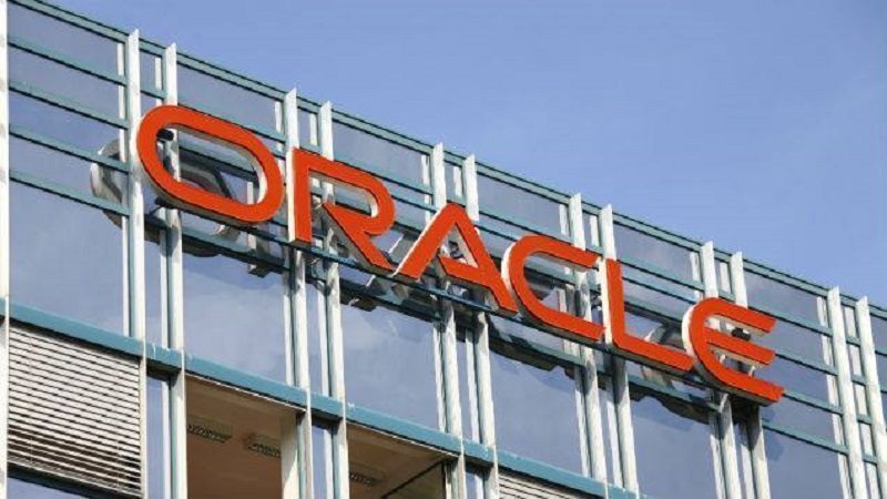 Oracle acquires Dyn